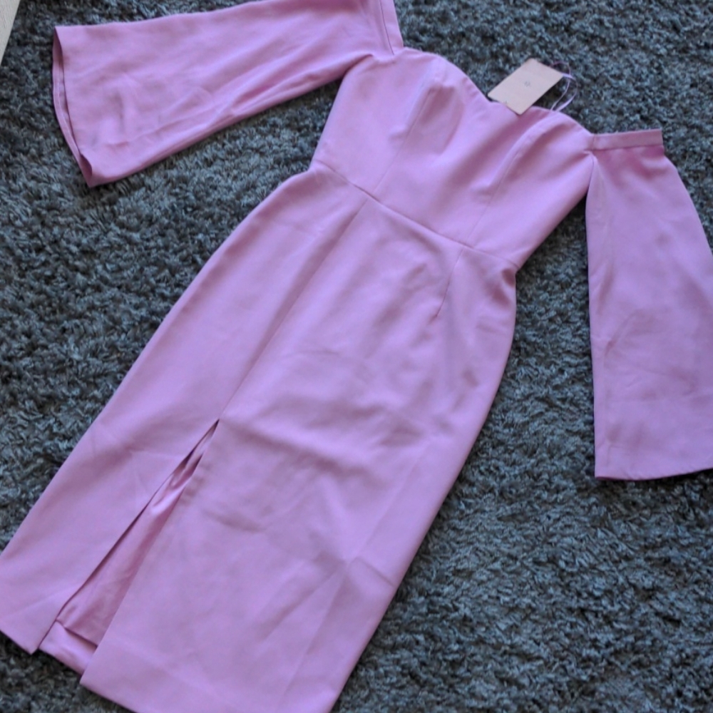 Dress the Population Bell-Sleeved Midi Dress